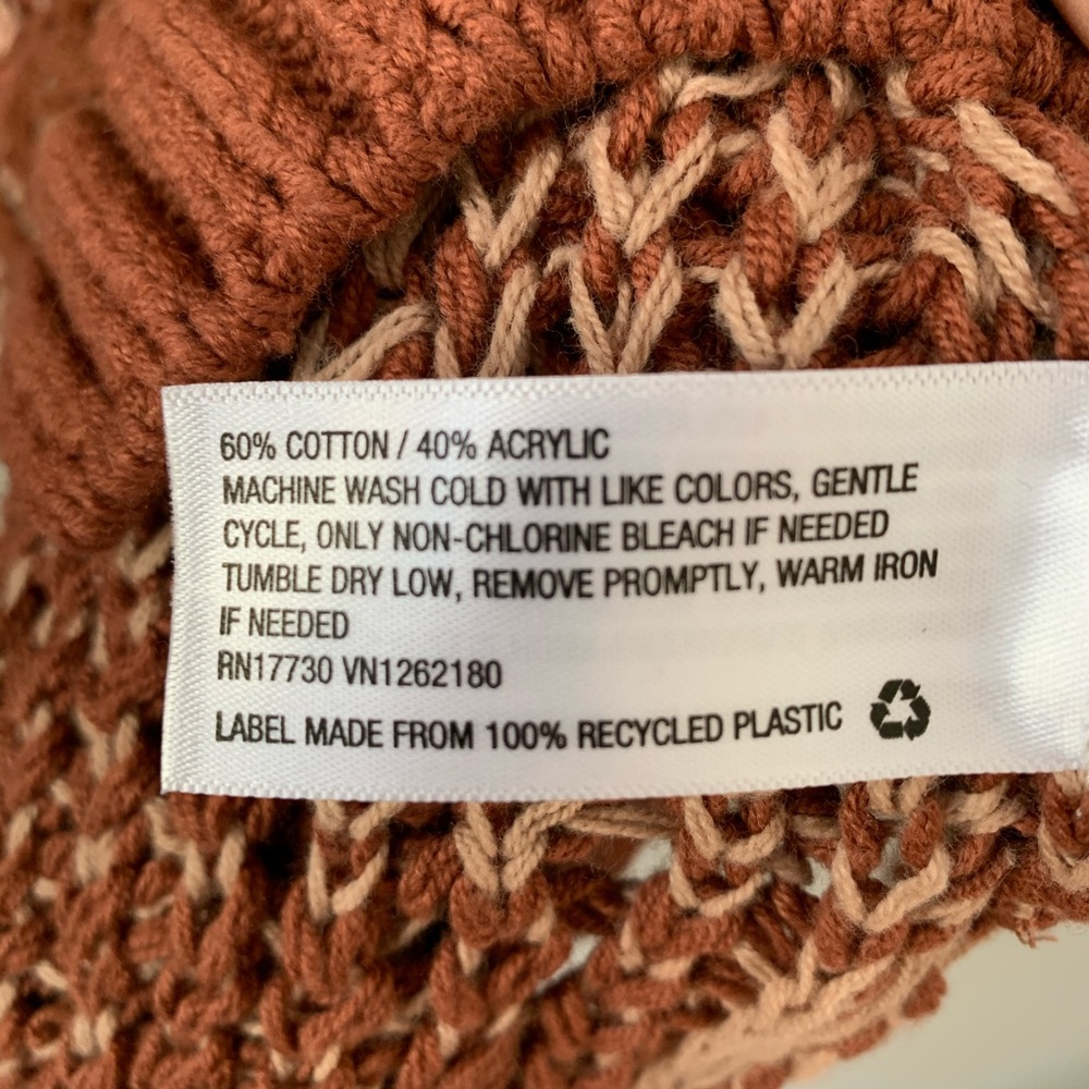 Universal Thread Sweater Pullover Open Stitch Tun… - image 3